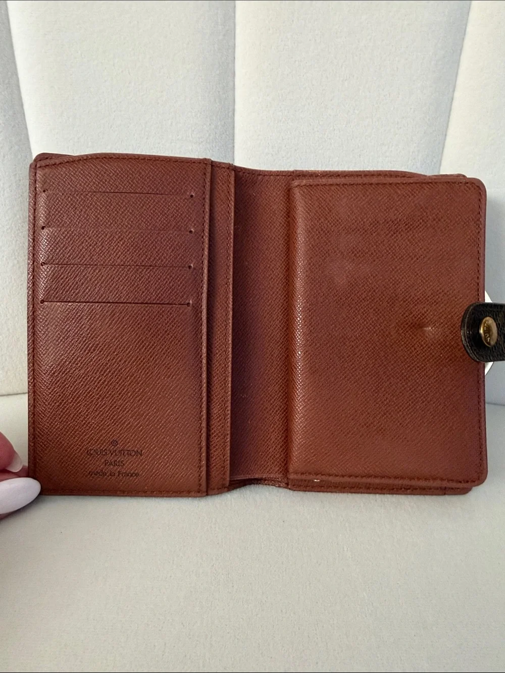 Louis Vuitton Monogram Kiss Lock Wallet Vintage Soft Snap Edge Shows Wear